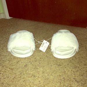 Women Aéropostales Slides Size 8